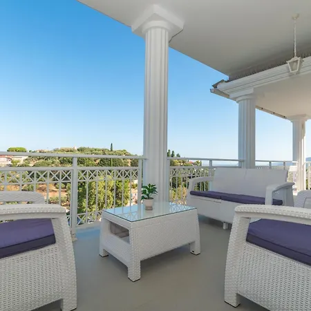 Apartament Demargia