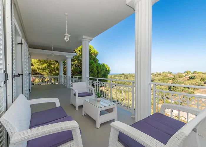 Demargia Апартаменты